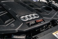 408 lóerős Audi luxuskombi, könnyű terepre 2