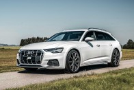 408 lóerős Audi luxuskombi, könnyű terepre 13