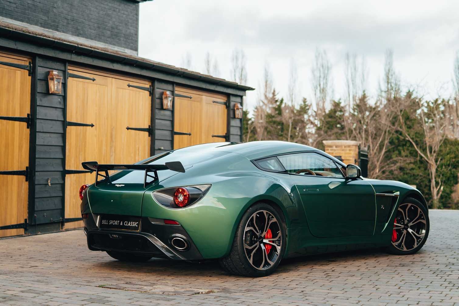 Csodás ritkaság az Aston Martin V12 Zagato 6