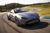 Akinek túl nagy volt az Aston Martin arca, most vehet kisebbet 2