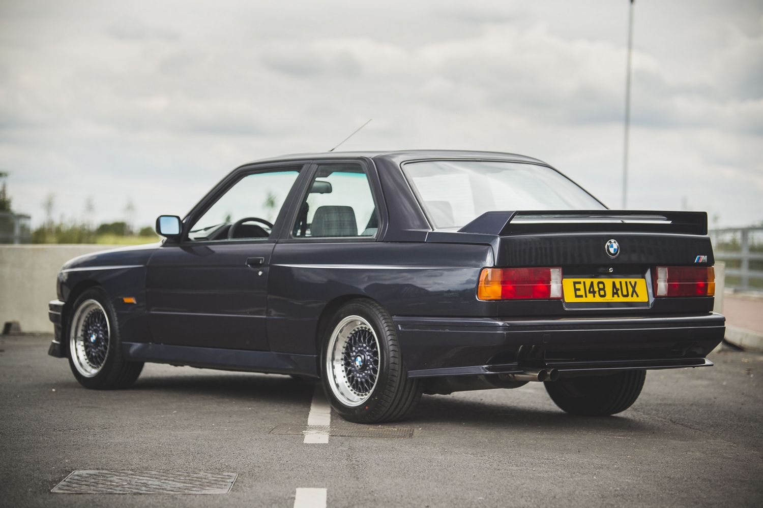 Az 1988-as BMW M3, amit nem féltek használni 15