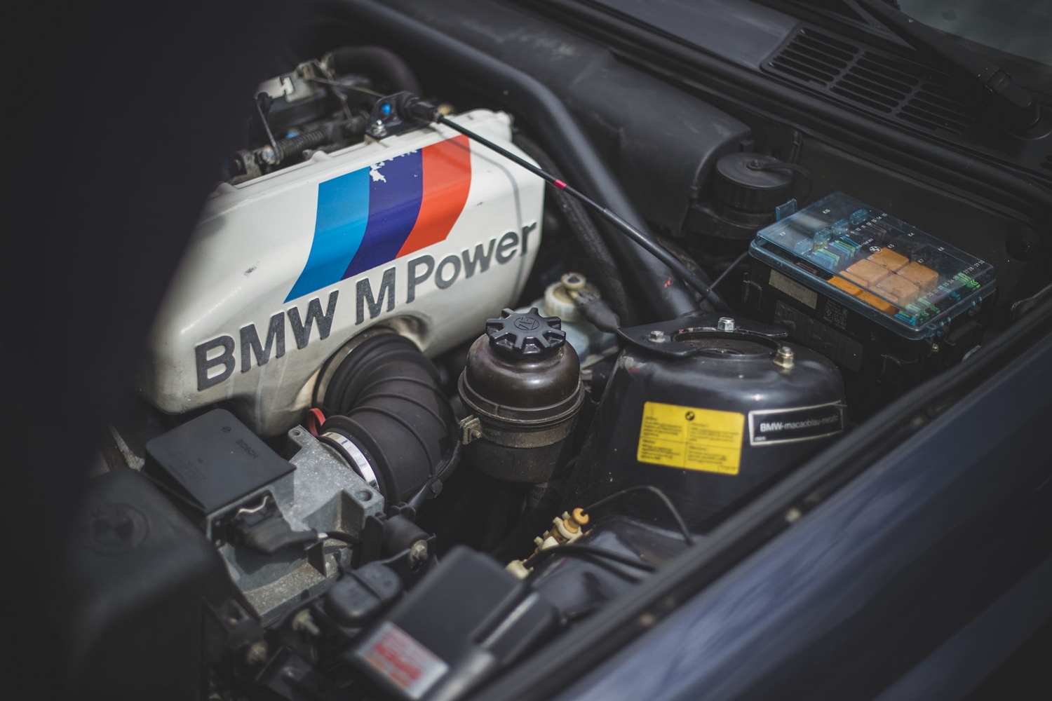 Az 1988-as BMW M3, amit nem féltek használni 19