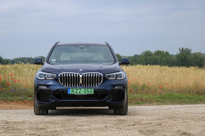 Hibrid a BMW-től: karcolja a 40 milliót, de nem véletlenül 1 Hibrid a BMW-től: karcolja a 40 milliót, de nem véletlenül 1