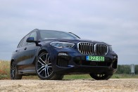 Hibrid a BMW-től: karcolja a 40 milliót, de nem véletlenül 66