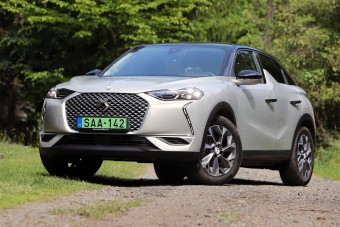 Luxus crossover kis villanymotorral, nagy akksival: DS 3 Crossback E-Tense teszt