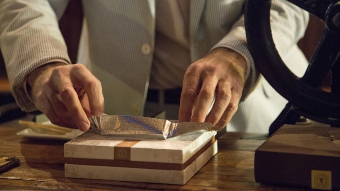 Így készül a világ egyik legdrágább csokija 6