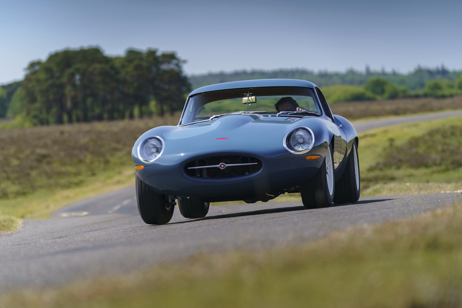 1017 kilónyi tökéletesre csiszolt Jaguar az Eagle E-Type Lightweight 10