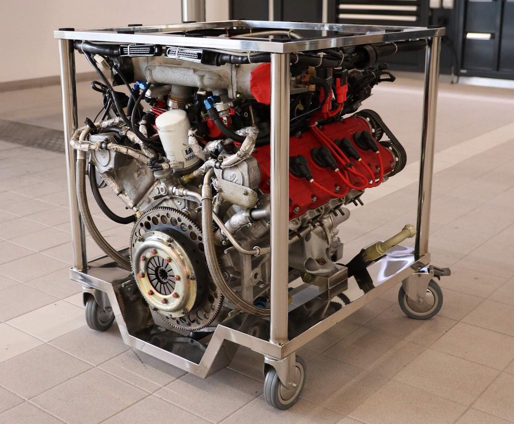 Nincs ma ennél kívánatosabb eladó V8-as motor 3 | Vezess Nincs ma ennél kívánatosabb eladó V8-as motor 3