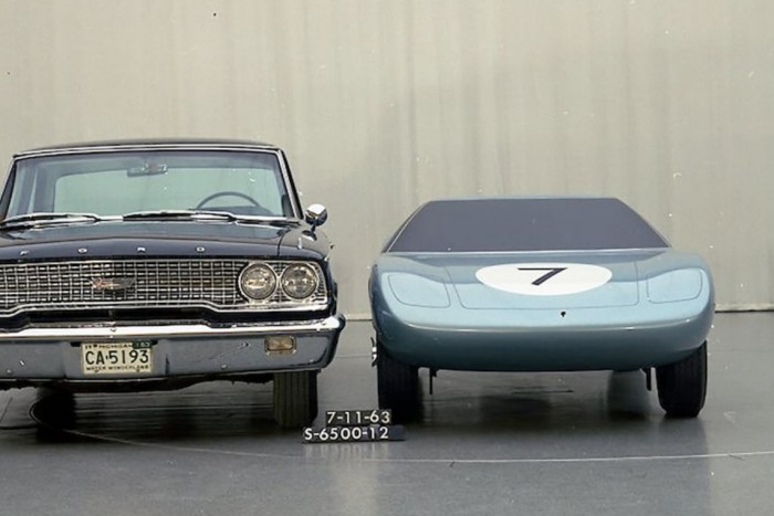 Ilyen lett volna a 60-as évek polgári Ford GT40-ese 8 | Vezess Ilyen lett volna a 60-as évek polgári Ford GT40-ese 8