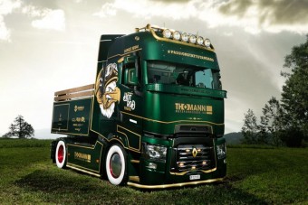 Hot rodot csináltak a Renault T-modellből