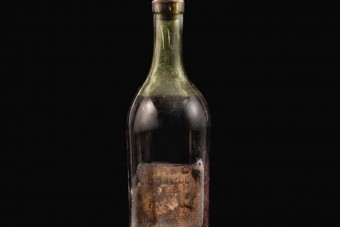 Rekordáron talált új gazdára egy nagyon régi konyak