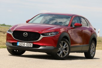 Mit tud a középső Mazda SUV? - Mazda CX-30 teszt