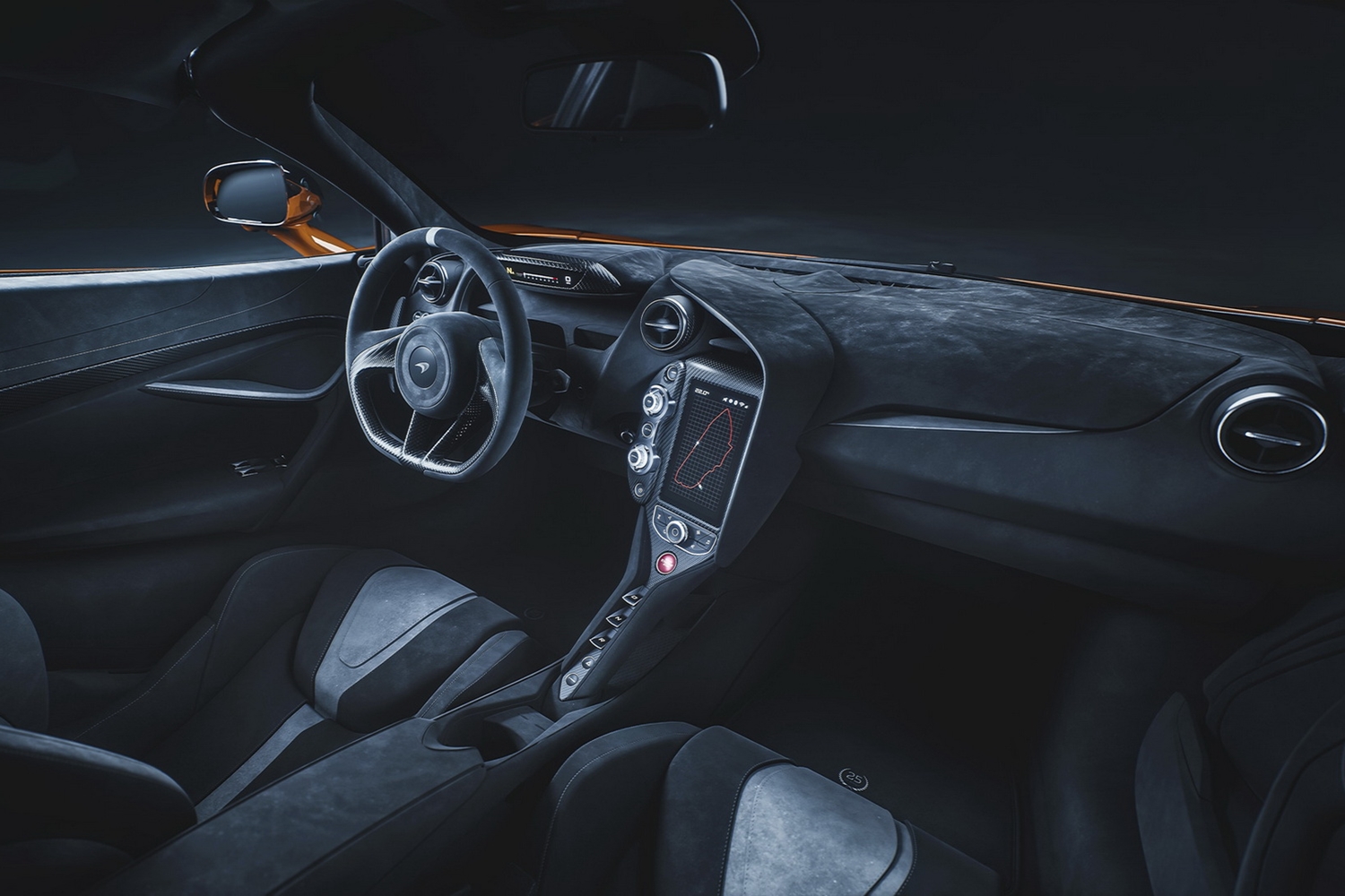 A 25 éves Le Mans-i győzelemre emlékeznek a McLaren 720S-sel 5