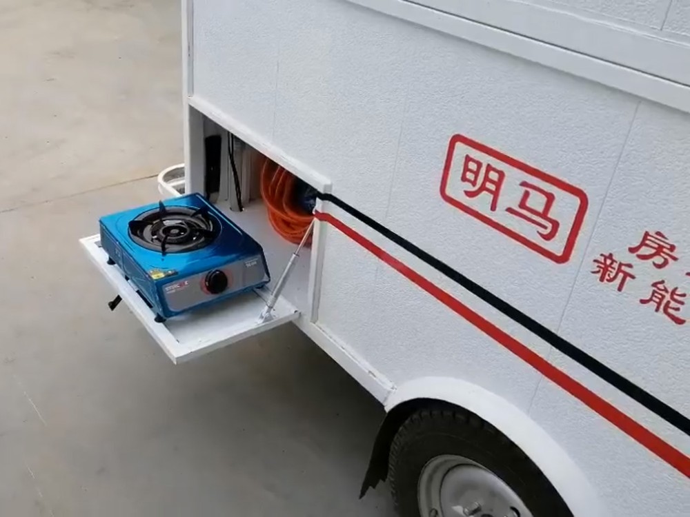 Megér másfél millió forintot ez a kínai villany lakóriksa? 2