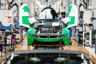 Átadták az utolsó 18 darab BMW i8-ast 3