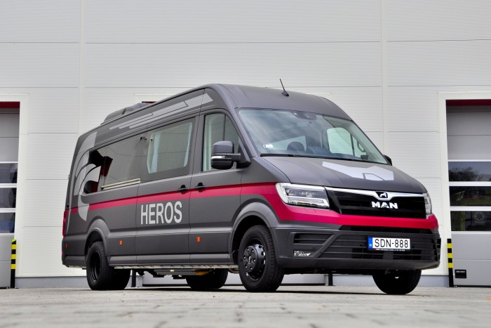 Megérkezett a legújabb magyar minibusz