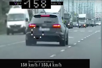 Kaszáltak a gyorshajtók között a civil autós rendőrök, motorosokkal is elbántak