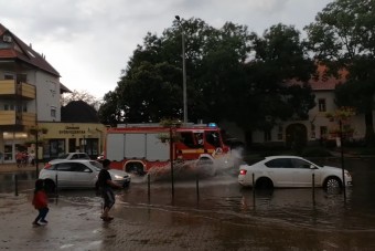 Megnehezítette a közlekedést az ország keleti felére lecsapó vihar