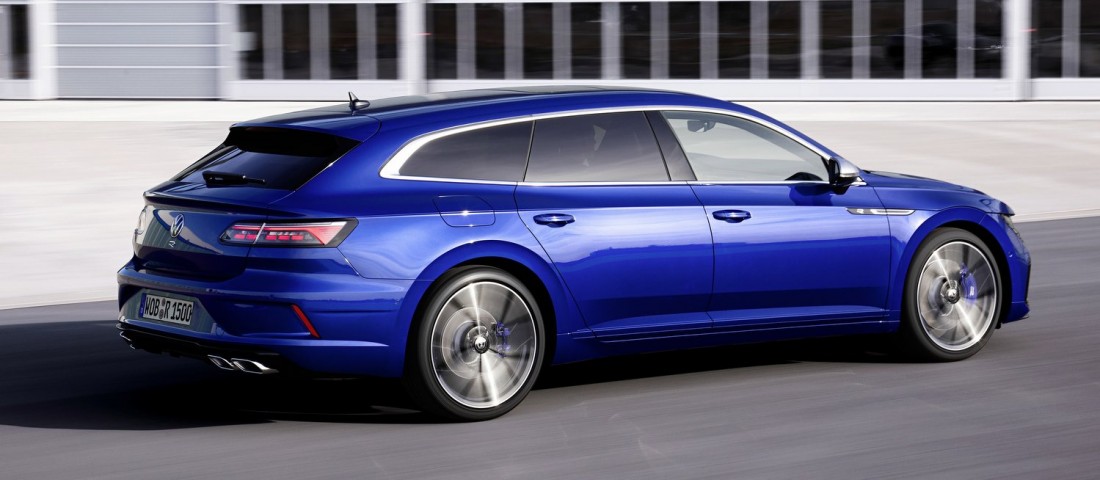 Kombiként, konnektoros hibridként újult meg a VW Arteon