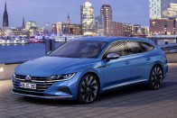 Kombiként, konnektoros hibridként újult meg a VW Arteon 2