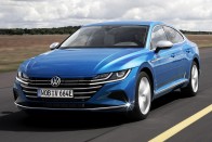 Kombiként, konnektoros hibridként újult meg a VW Arteon 78