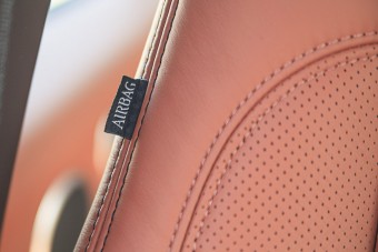 Indokolatlanul kinyíló légzsák okozhat sérülést