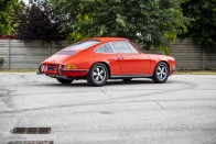 Új motor fejlesztéséhez használták a mandarin színű Porsche 911S-t 24