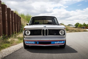 Az első turbós BMW a 2002 Turbo