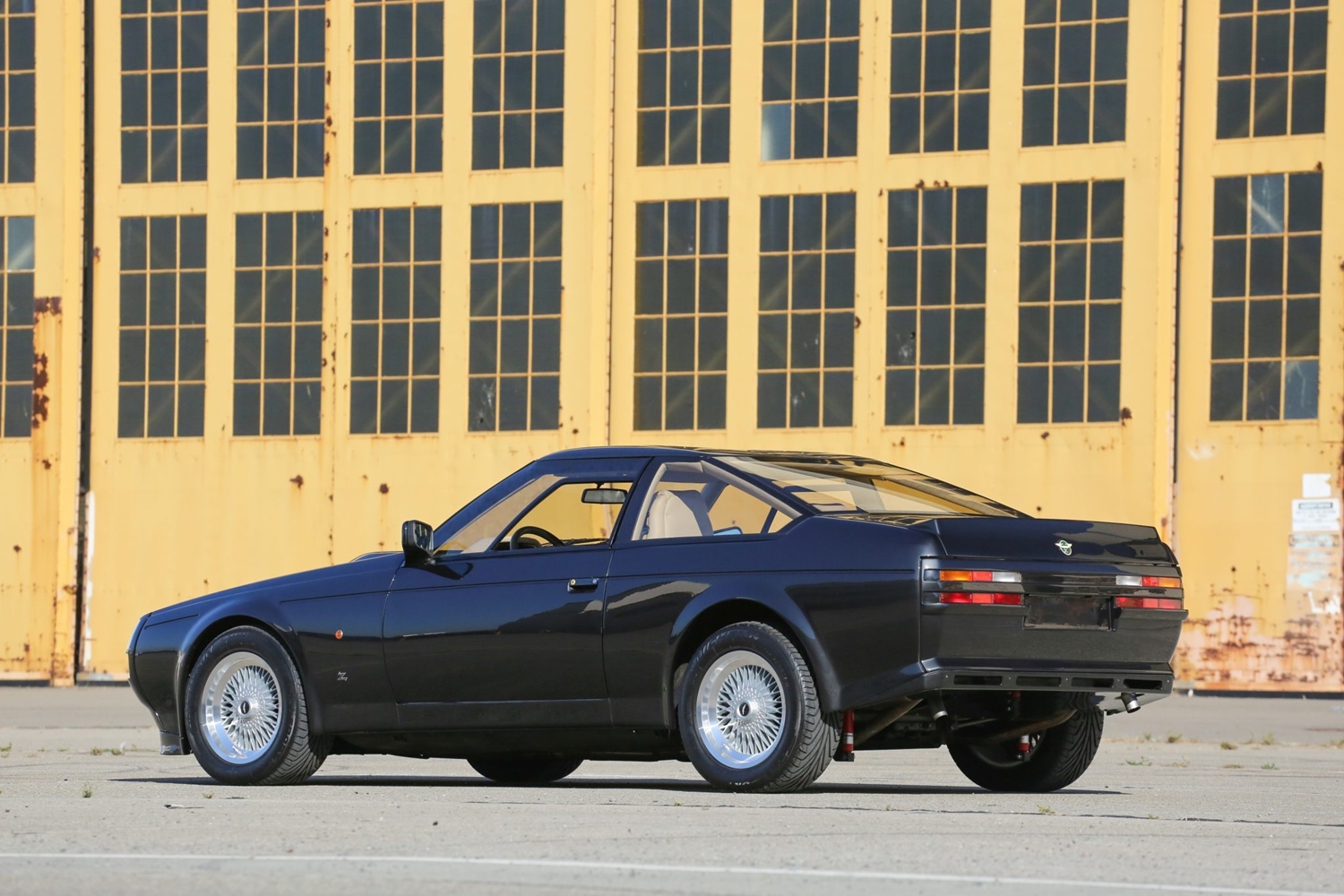 A 80-as évek legmerészebb Aston Martinja 5