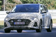 A Nürburgringen tesztel a Hyundai sportos kisautója 18