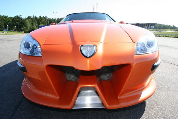 Meglepő alapokra épült ez a hosszú orrú, rém-Peugeot 2