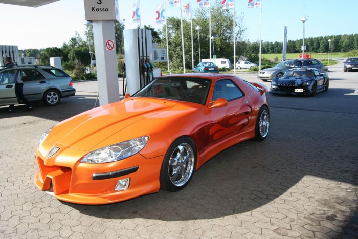 Meglepő alapokra épült ez a hosszú orrú, rém-Peugeot 4 | Vezess Meglepő alapokra épült ez a hosszú orrú, rém-Peugeot 4