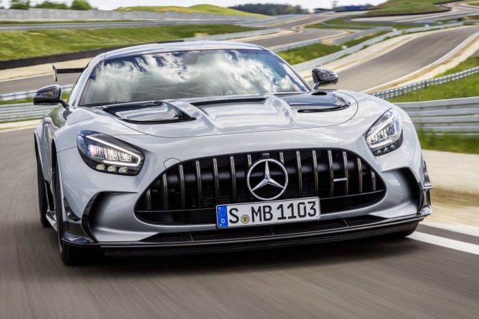 Utcai Mercedes nem volt még ennyire brutális 4 Utcai Mercedes nem volt még ennyire brutális 4