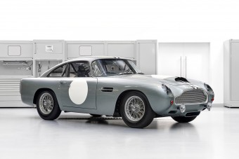 Az első új Aston Martin DB4 GT