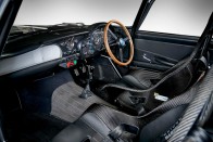 Az első új Aston Martin DB4 GT 16