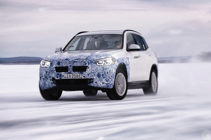 Magyarországra tart a kínai BMW 1 Magyarországra tart a kínai BMW 1