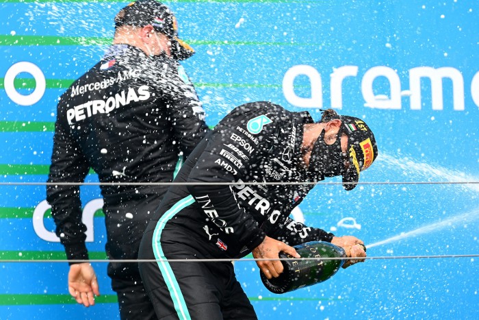 Mercedes: Nem biztos a bajnoki cím 1