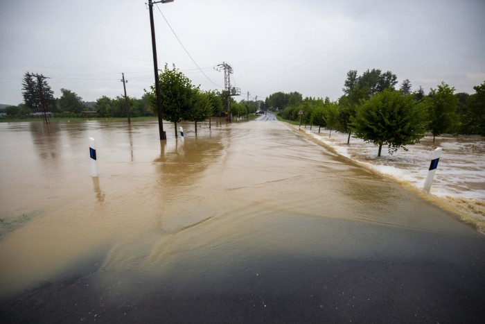 Világvége hangulatú fotókon a szombati felhőszakadás 10 | Vezess Világvége hangulatú fotókon a szombati felhőszakadás 10