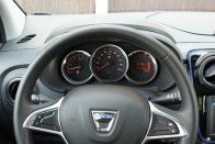 Kis pénzért nagy autó – Dacia Lodgy teszt 56