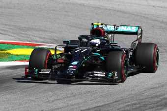 F1: Bottas nyerte a kaotikus Osztrák Nagydíjat