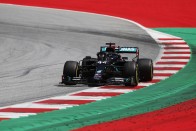 F1: Nem árt a Mercedesnek a fekete festés 1