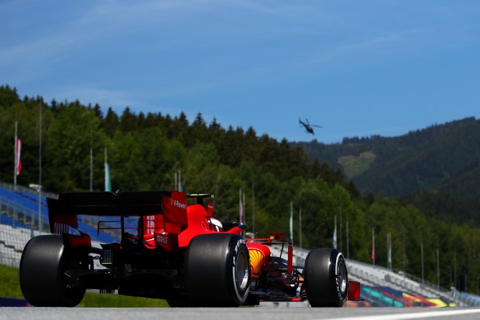 Vettel: Mintha egy másik autót vezetnék 3 | Vezess Vettel: Mintha egy másik autót vezetnék 3