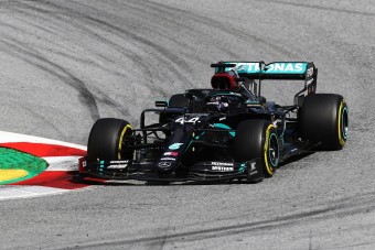 F1: Rajt-cél győzelmet aratott Hamilton Stájerországban