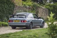 Ezt a Sierra RS Cosworth-ot hajtotta a brit sajtó 22