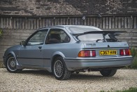 Ezt a Sierra RS Cosworth-ot hajtotta a brit sajtó 23