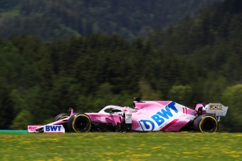F1: Komoly csörtére lehet számítani a Mercedes és a Red Bull mögött