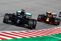 F1: Ez is ritka, a Red Bull mellé állt a Mercedes 2