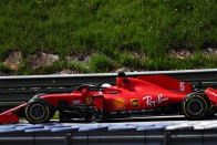 F1: A Ferrari egyik versenyzőjére sem akar mutogatni 1