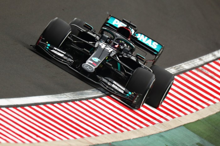 F1: A Mercedes szembemegy a többiekkel 5