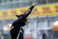 Hamilton csalódott a „tudatlan” F1-legendákban 1